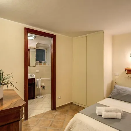 Romantic Osti Apartment